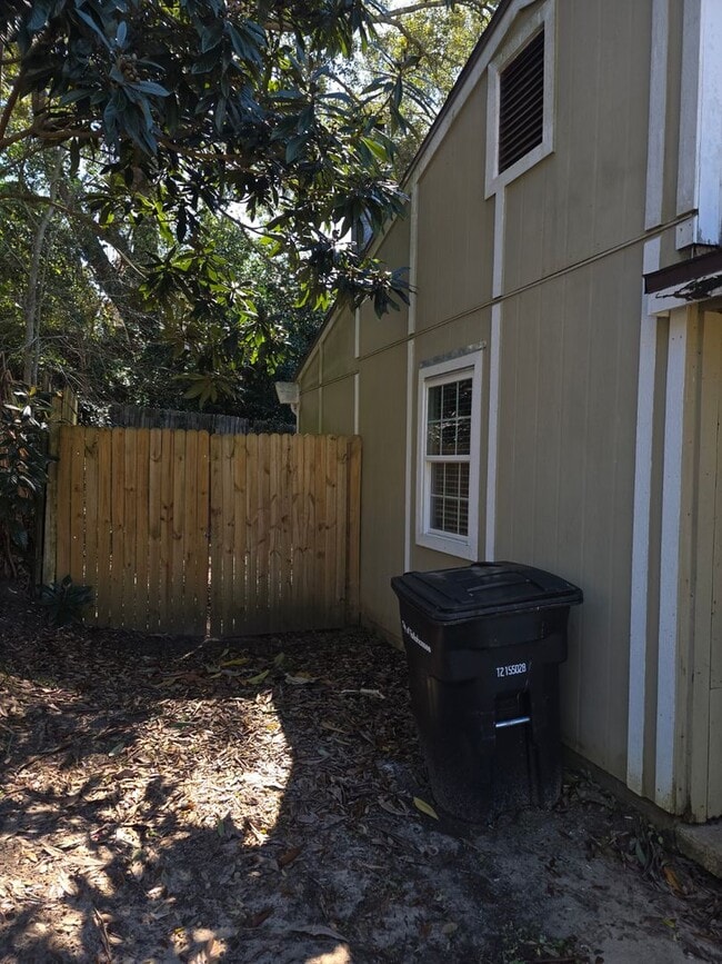 Building Photo - 3729 Sutor Ct