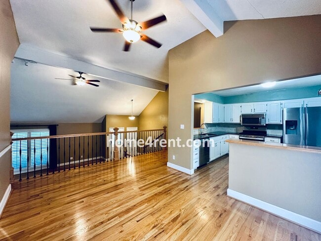 Building Photo - A Lovely, Four Bedroom Lenexa Home w/ Wood...