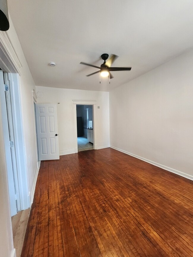 Building Photo - 2646 W Cullerton St