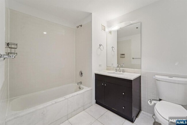 Building Photo - 3118 City