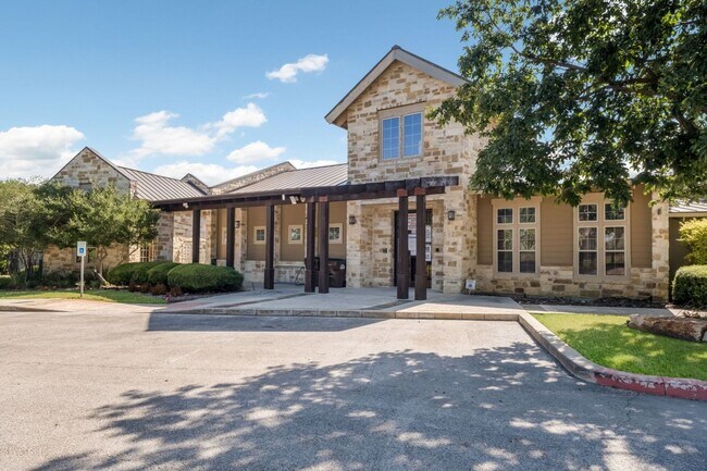 Building Photo - Beautiful Home in Redbird Ranch