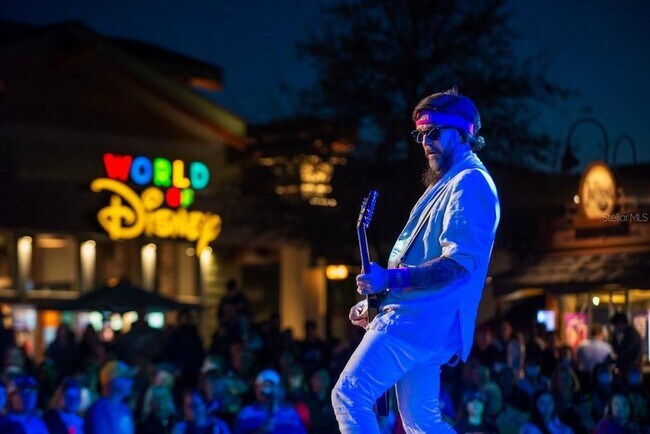 Building Photo - 8836 Villa View Cir