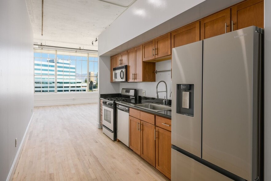 Building Photo - 420 San Pedro St