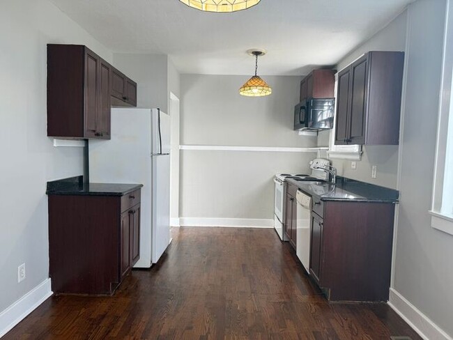 Building Photo - Wedgewood / Houston!! 3/1 Brick House!