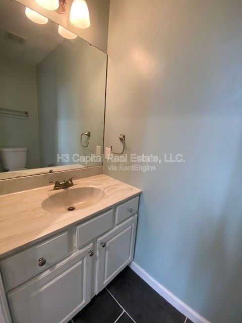 Building Photo - 1041 Flora Lake Ct