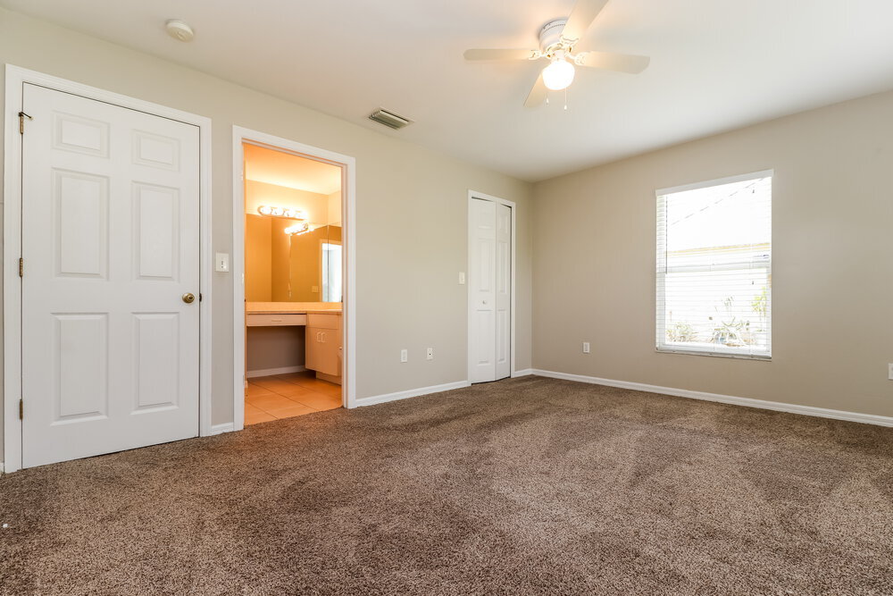 Building Photo - 1828 SW 10th Terrace