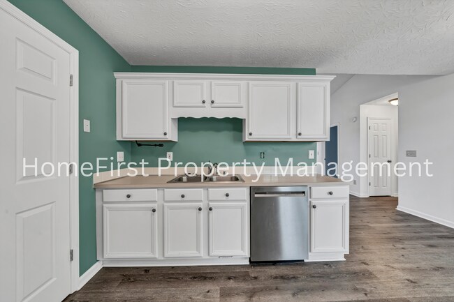 Building Photo - 1201 Red Stone Dr