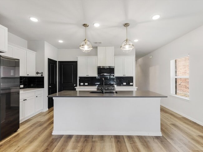 Building Photo - 3626 Doramus Dr