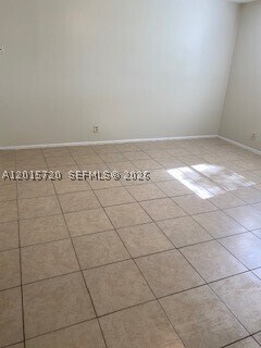 Building Photo - 2401 Riverside Dr