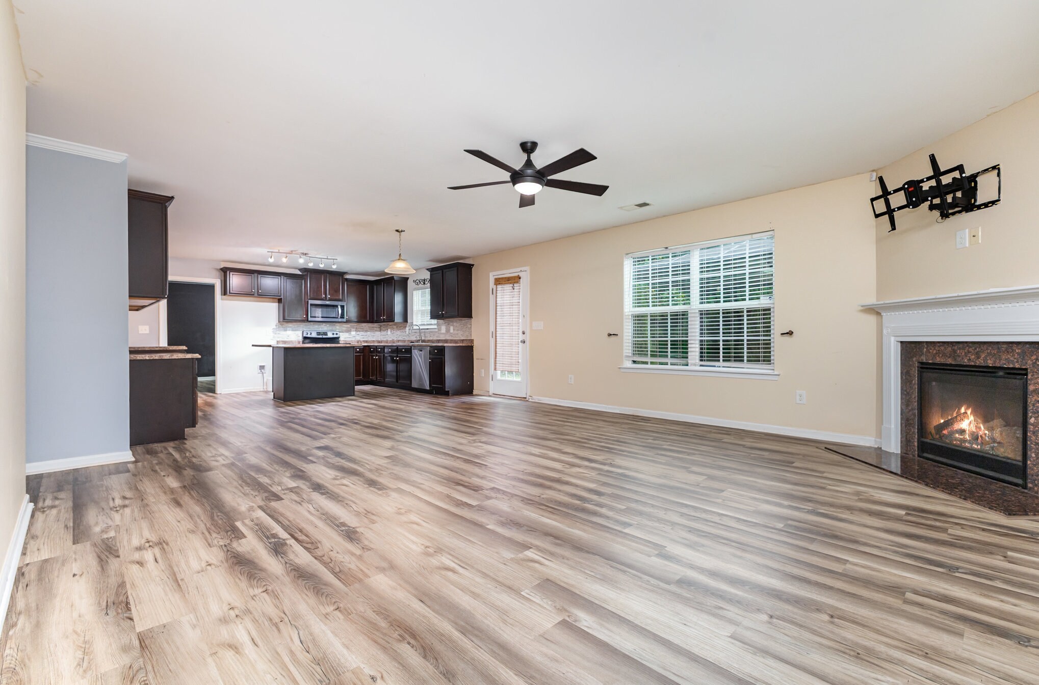 Building Photo - 9702 Pond Vista Ct