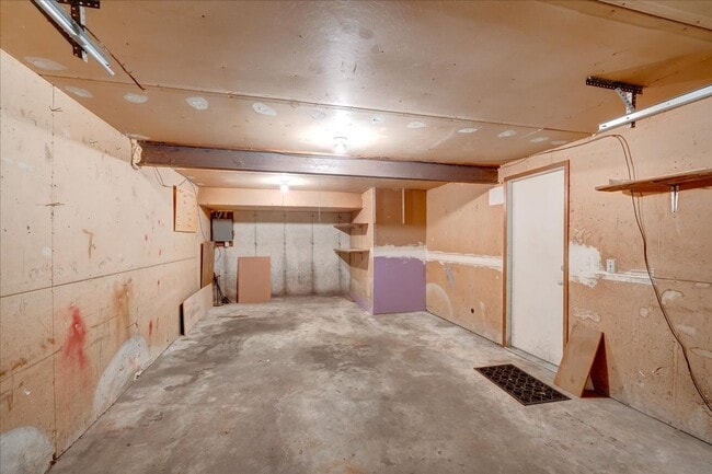 Building Photo - 1329/1331 S Thompson Dr