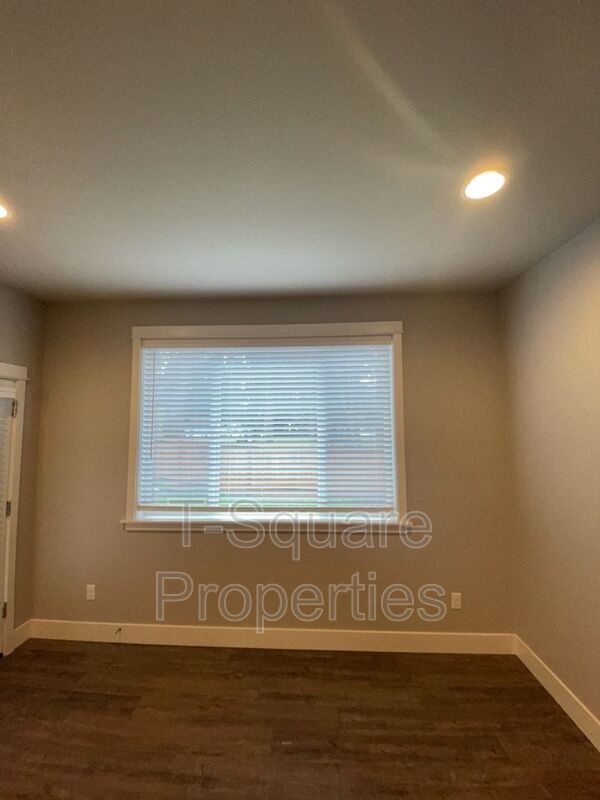 Building Photo - 19923 Cypress Way