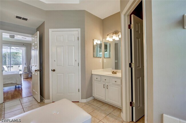 Building Photo - 16901 Colony Lakes Blvd