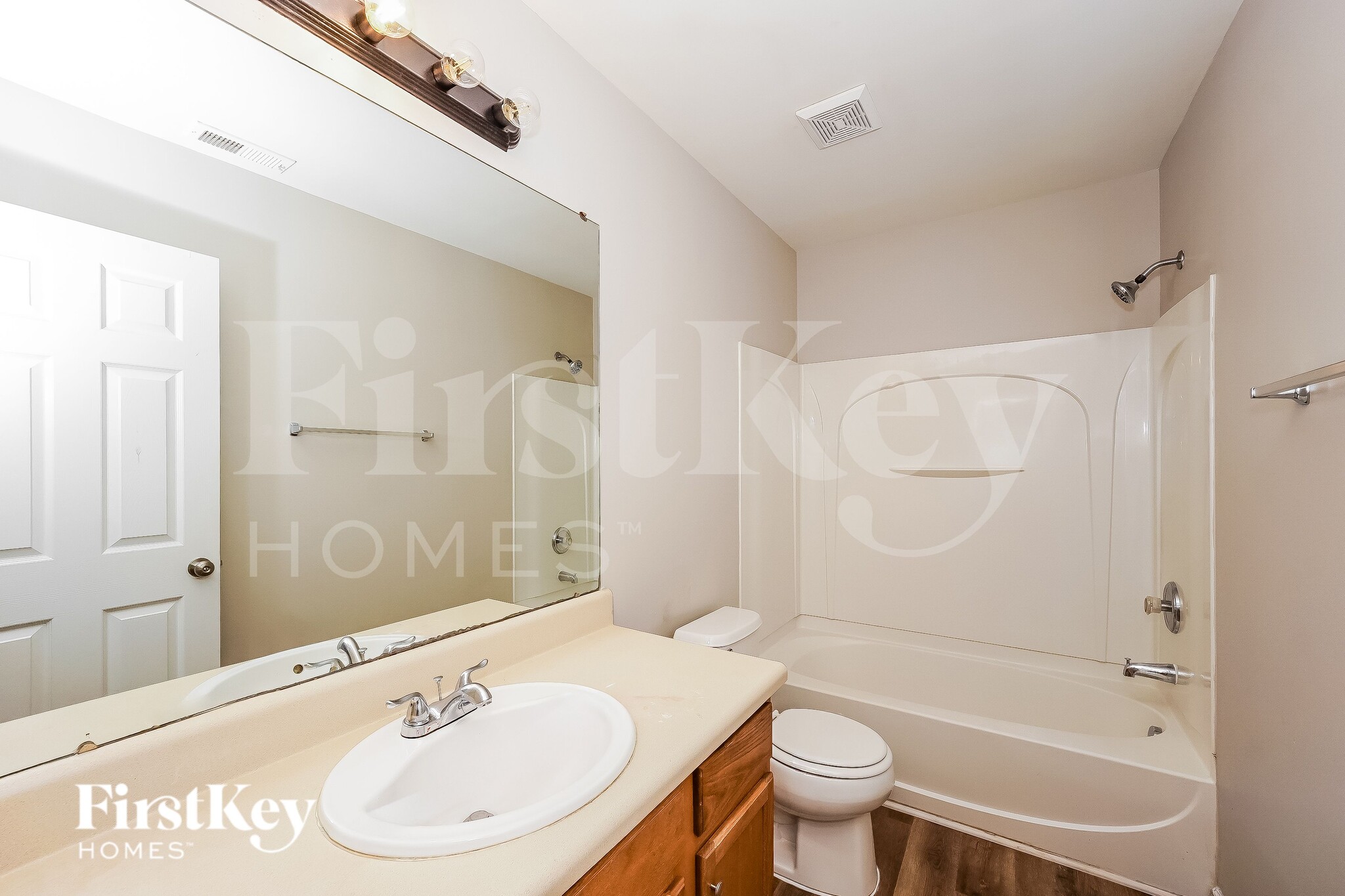 Building Photo - 5327 Peachwood Dr