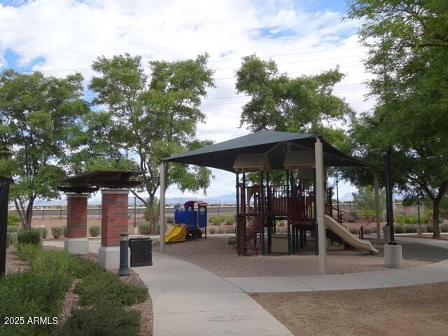 Building Photo - 3826 E Yeager Dr