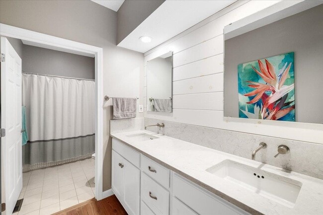 Building Photo - 1 Summer Snow Ln