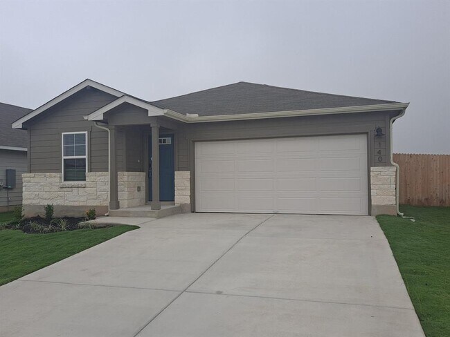 Primary Photo - 140 Honey Bee Rd