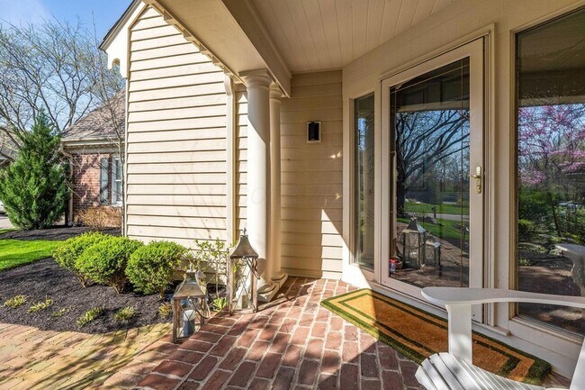 Building Photo - 9927 Gleneagle Pl