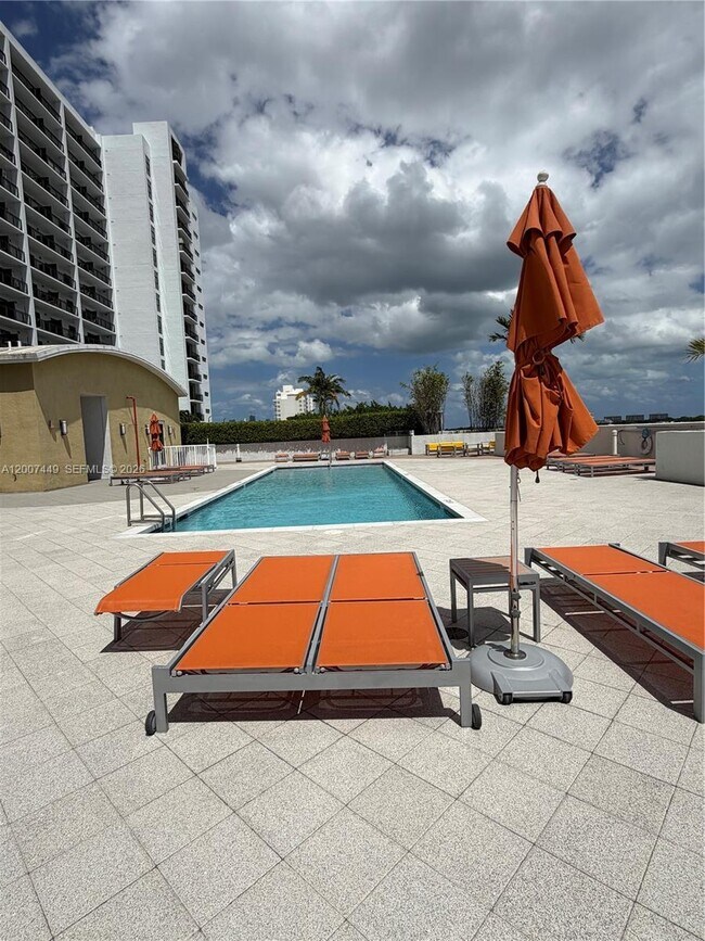 Building Photo - 3180 SW 22nd Terrace