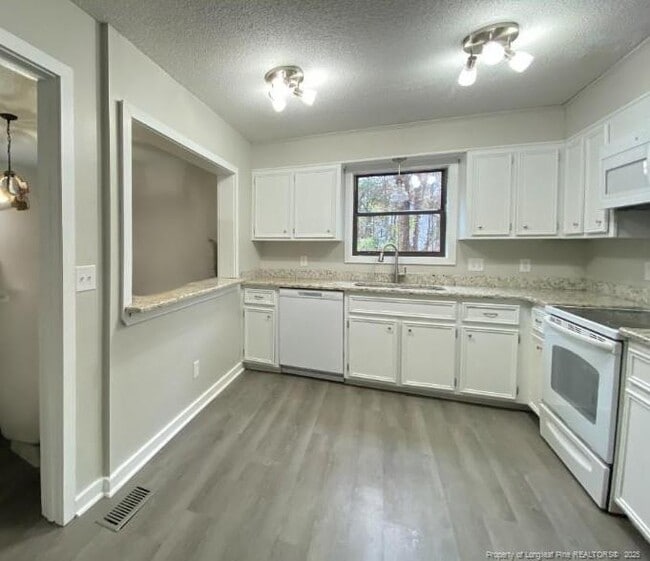 Building Photo - 314 Watergap Dr