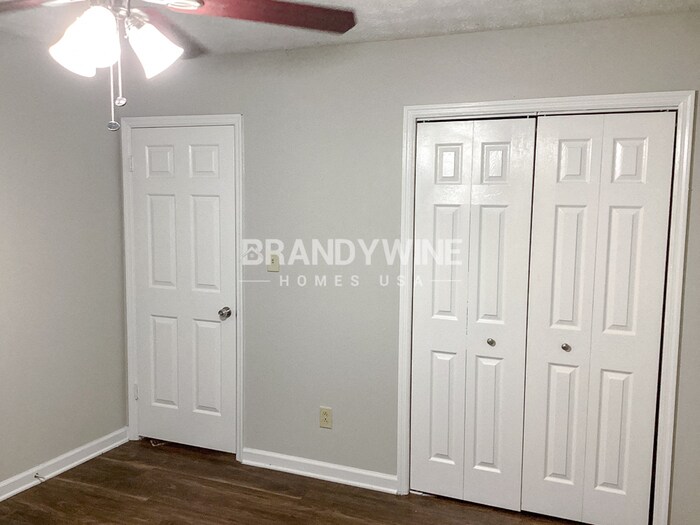 Building Photo - 8421 Timberlake Dr