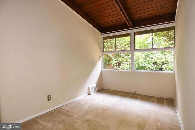 Building Photo - 3415 Gallows Rd