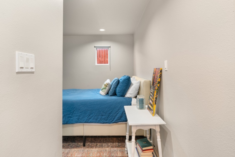 Building Photo - 1723 Knightwick Dr