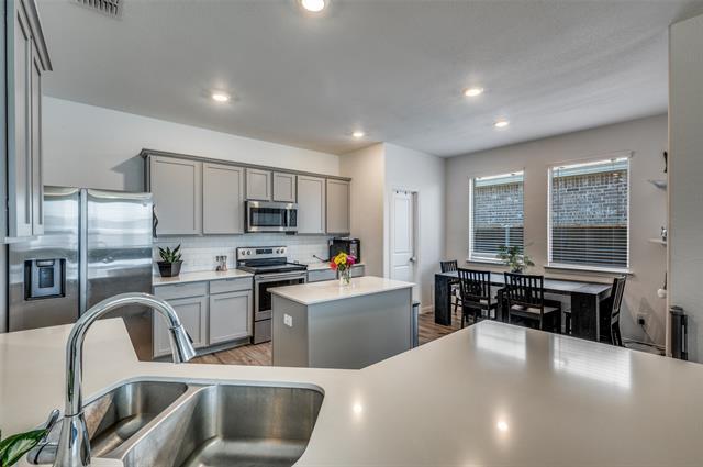 Building Photo - 11425 Silver Queen Dr