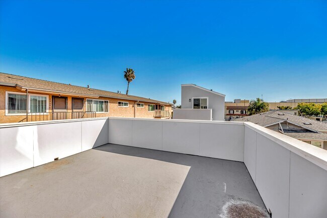 Building Photo - 4050 Cherokee Ave