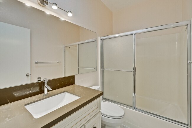 Building Photo - 3 bedroom 2 bath Townhome - Greenmeadow Neighborhood Palo Alto!  $6800