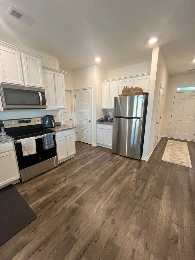 Building Photo - Bonaire Beauty: A Modern 3-Bedroom Home Aw...