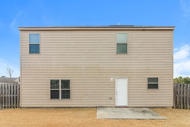 Building Photo - 8581 Braylen Manor Dr