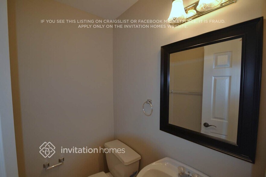 Building Photo - 1920 Hickory Station Cir