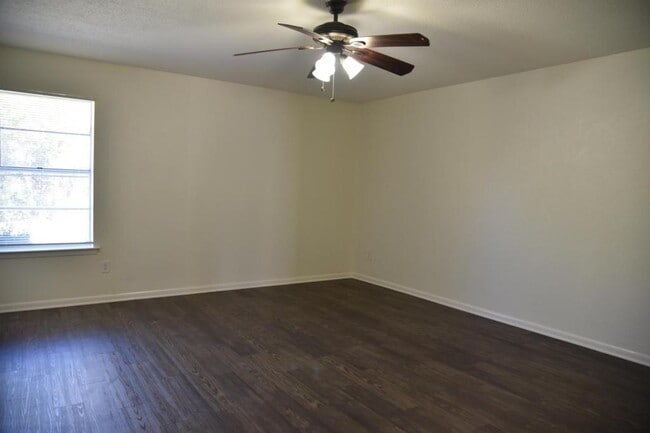 Building Photo - 1616 Northwood Blvd