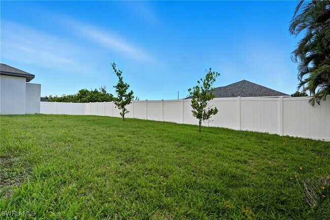 Building Photo - 2314 NW 33rd Pl