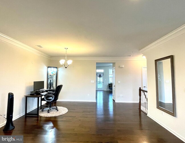 Building Photo - 23814 Hopewell Manor Terrace