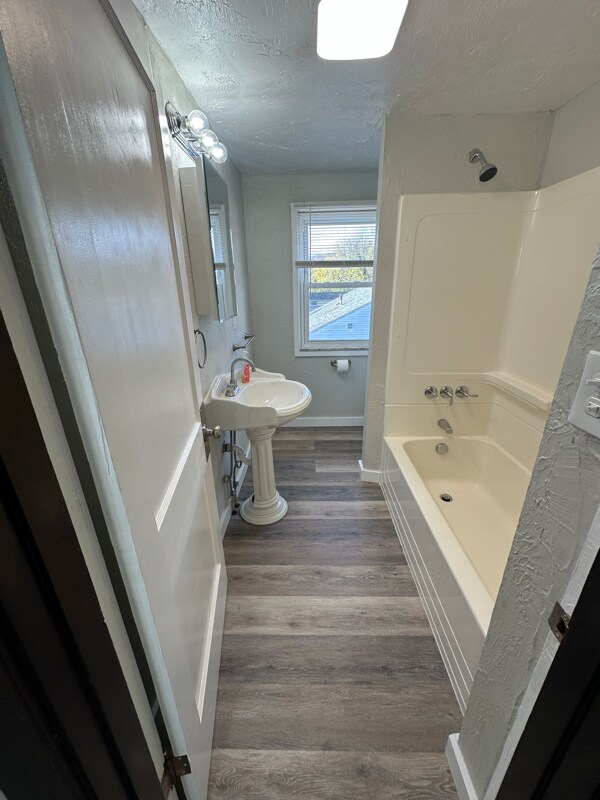 Building Photo - 904 7th Ave