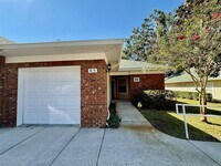 Building Photo - 13200 W Newberry Rd