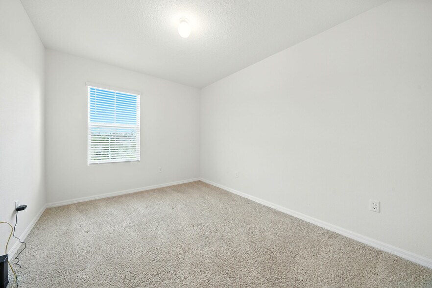 Building Photo - 17006 Wave Tressle Pl