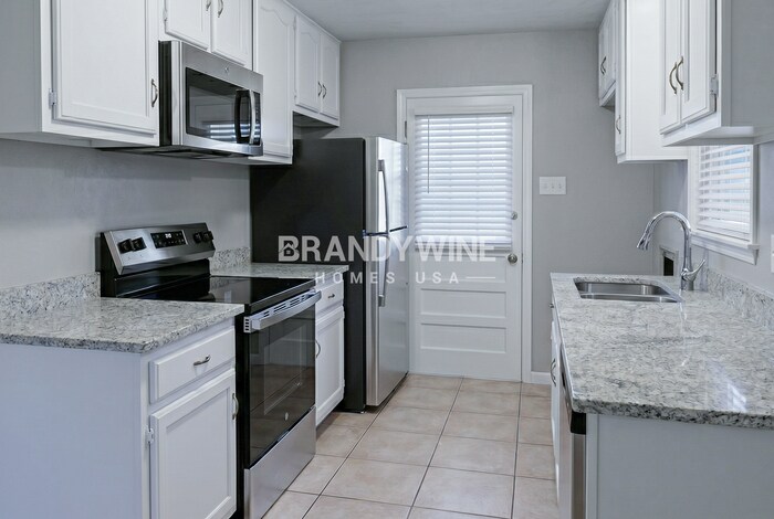 Building Photo - 4668 Priscilla Ave