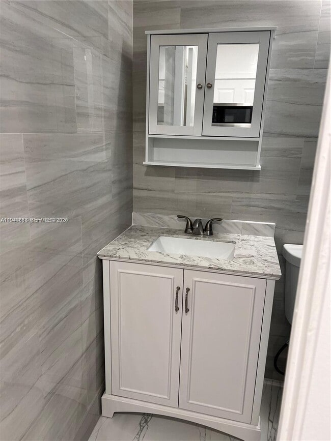 Building Photo - 10540 SW 50th Terrace