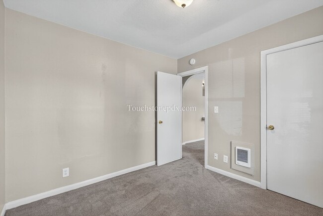 Building Photo - *$700 OFF SECOND MONTHS RENT* Brentwood-Da...