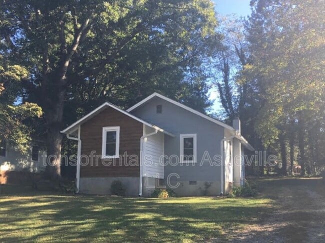 Primary Photo - 1032 Mountain View St