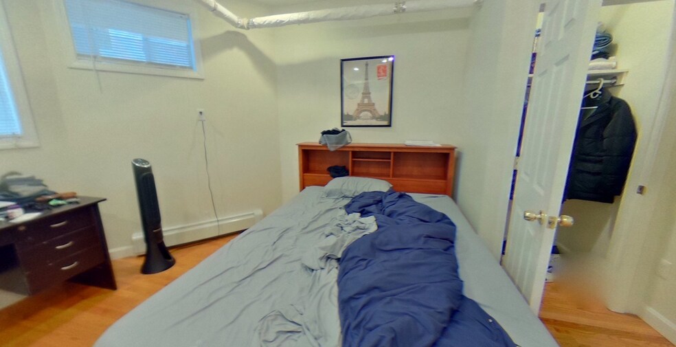 Building Photo - 22 Euston St