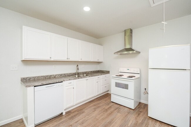 Building Photo - 3013 Brackenridge St