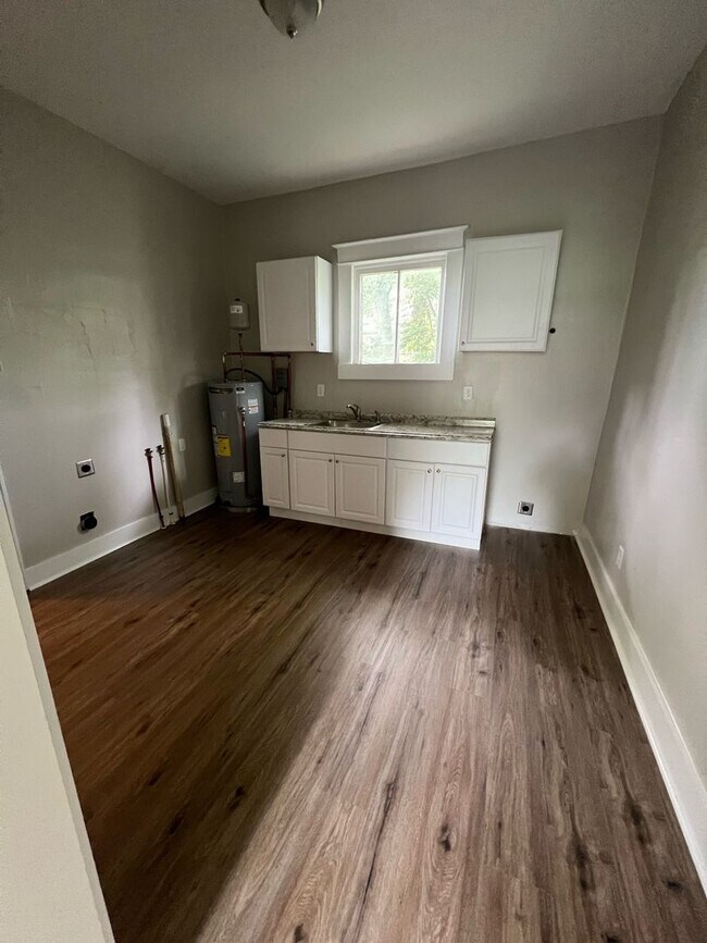 Building Photo - Historic Home In Chattanooga