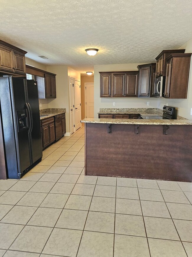 Building Photo - 110 Naples Ct