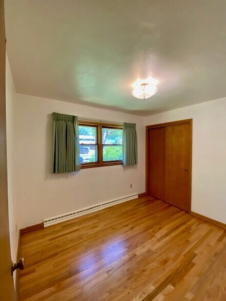 Bedroom 3 - 310 Eugenia Ave