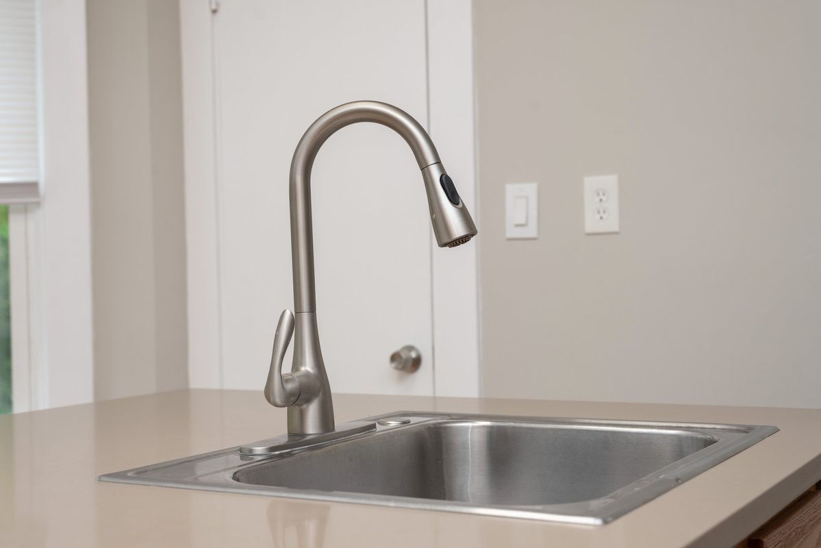 Building Photo - 6717 E Ledge St