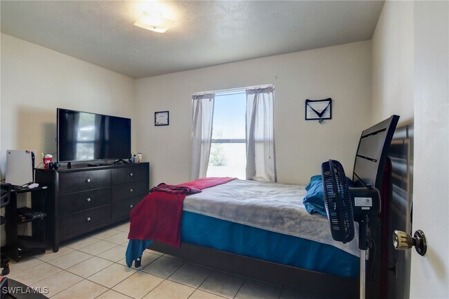 Building Photo - 4209 Skyline Blvd